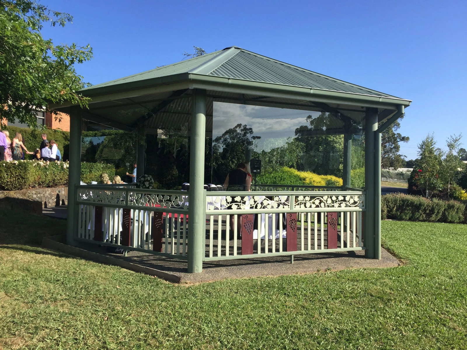 Garden rotunda with motif balustrade; source photograph